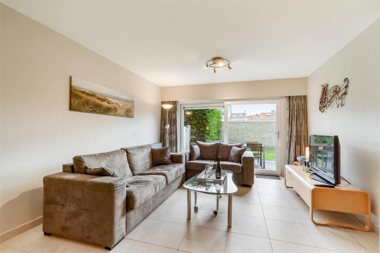 Luxury Apartment With Garden Close To The Beach Oostende Buitenkant foto