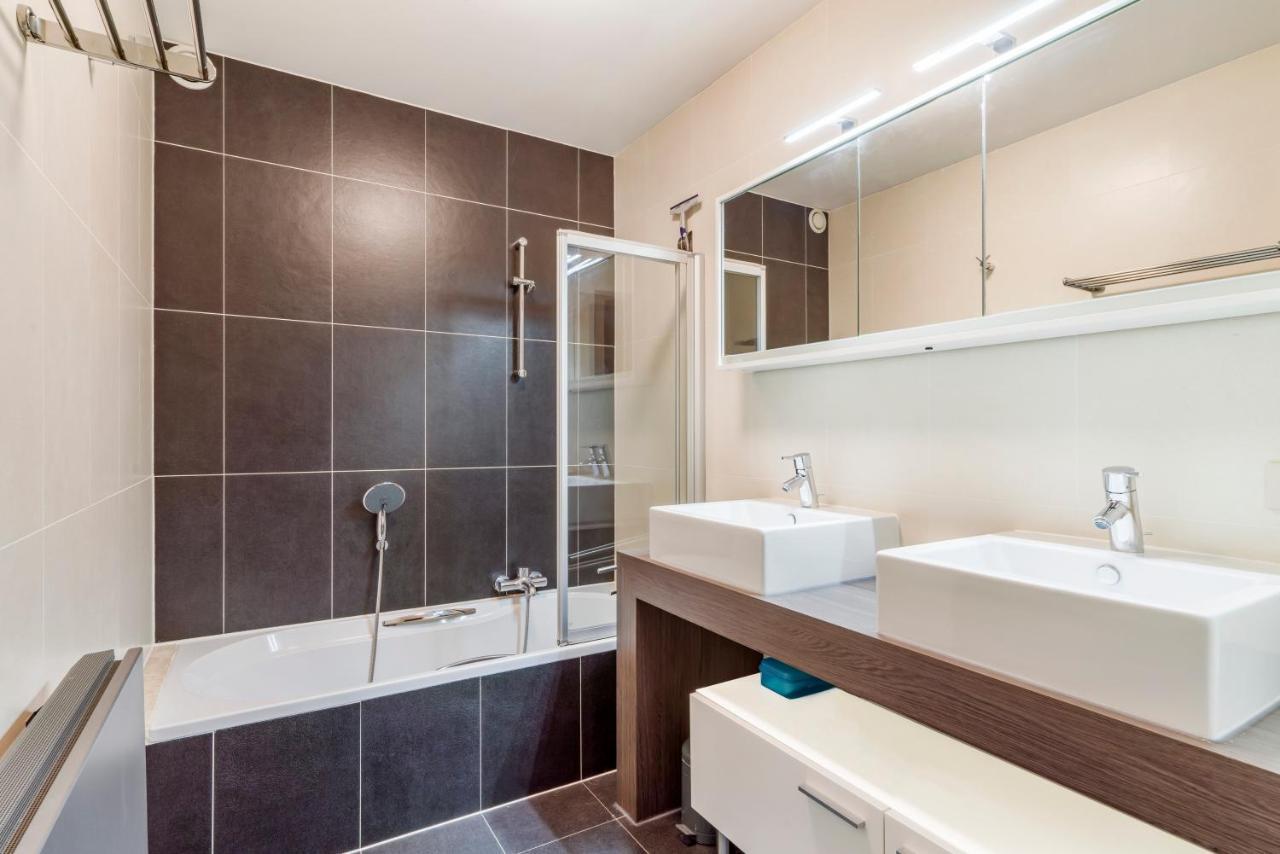 Luxury Apartment With Garden Close To The Beach Oostende Buitenkant foto